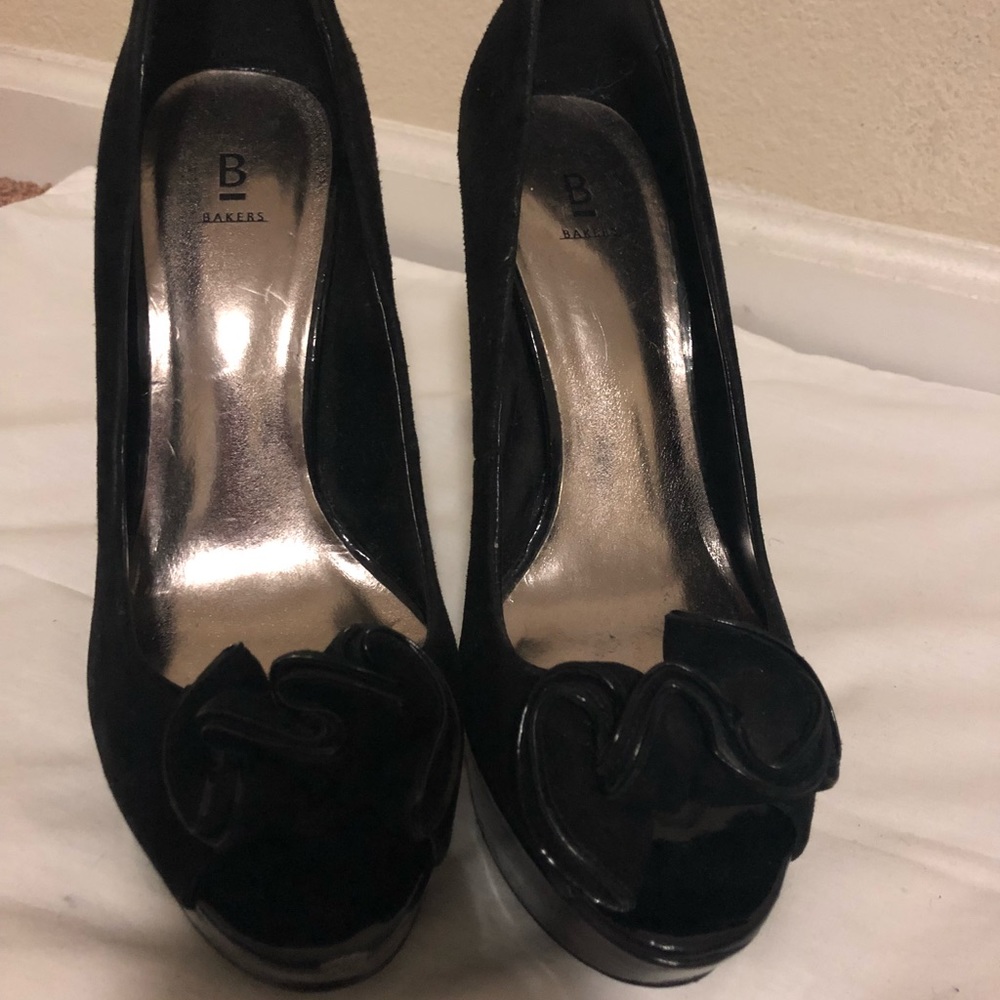 ‼️PRICE DROP‼️Bakers Eden Peep-Toe Stiletto